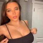 18 year old British Teen with Double D’s 😍 @lilllcass She archived her posts all the time so let me know if you guys want more!:)