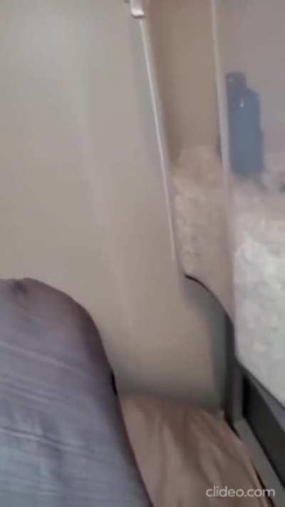 HeRbIvOrE FaLlS OfF A ClIfF AnD CrUsH HiS HeAd