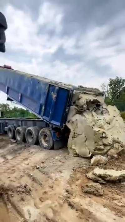 Watch while on toilet 🚽