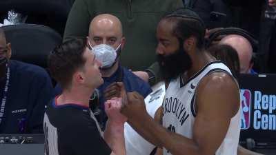 [Highlight] Washington successfully challenges this call on a James Harden drive