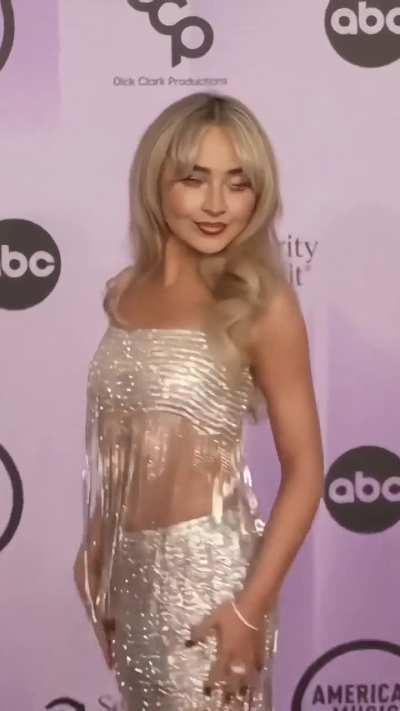 Sabrina Carpenter is a definition of a perfect sexy doll!! 