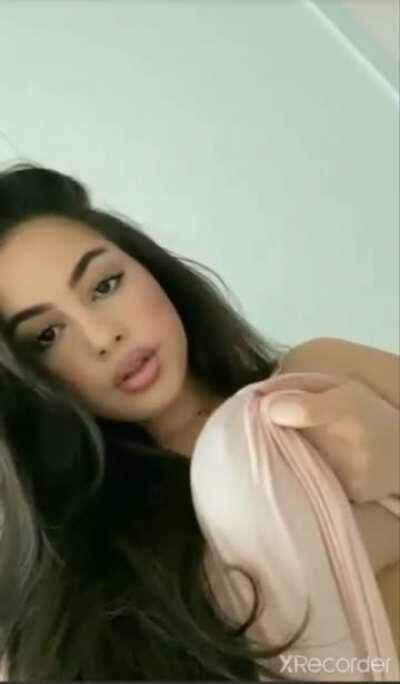 Check Comments for her 2GB (BG 💦Sextapes💦 Included) Nov20 Updated👇👇