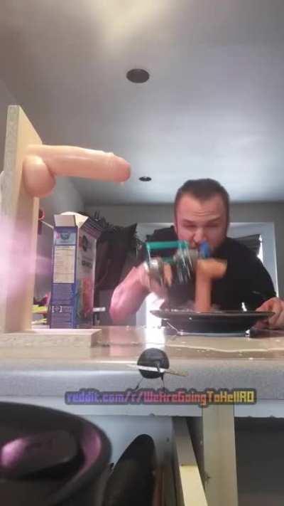 Rodditor servind micul dejun