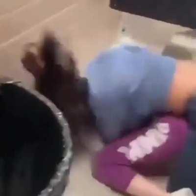 Amazing comeback from white girl