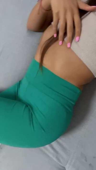 [Onlyfans][Kattyforest] Just finished training, time for some cardio at home... wanna join?