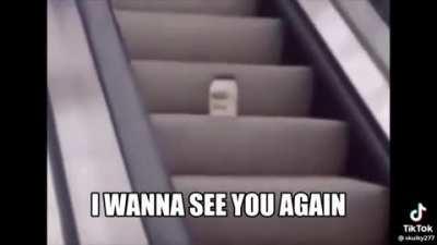 La mano de rogal dorn llendo a pelear contra angron