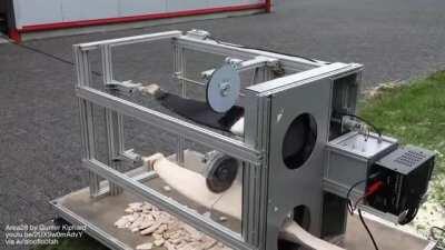 Cloning machine makes a propeller copy out of wood