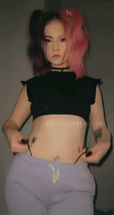 Only react if you’d fuck a petite goth