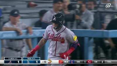 [Highlight] [Highlight] Orlando Arcia breaks the tie with a 3-run homer in extra innings.