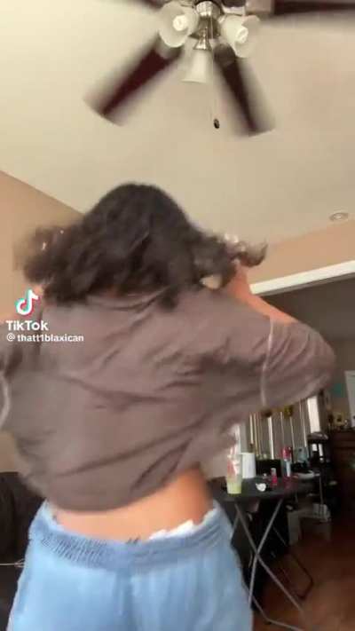 I want that hoe she a freak