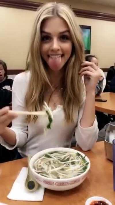 Marina Laswick (@marooshk)