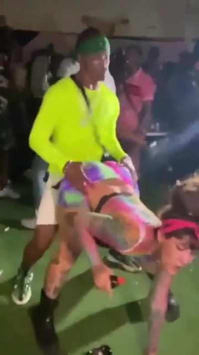 Ah spliff and mad shellings