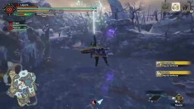 What's that? Oh, those monster are fighting! That's pretty co-