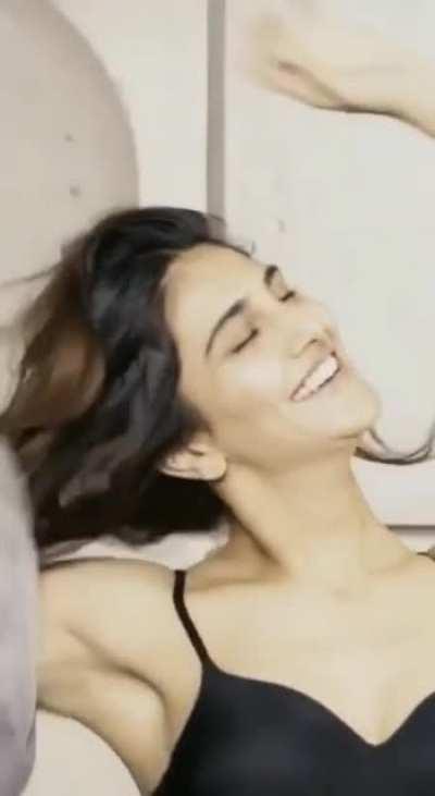 Vaani Kapoor Photoshoot BTS