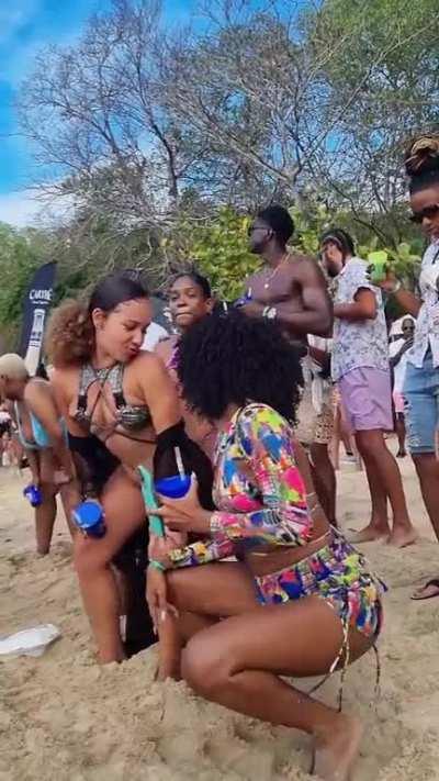 Vincy Beach Wine 🇻🇨 (🎥:@tequilaross)