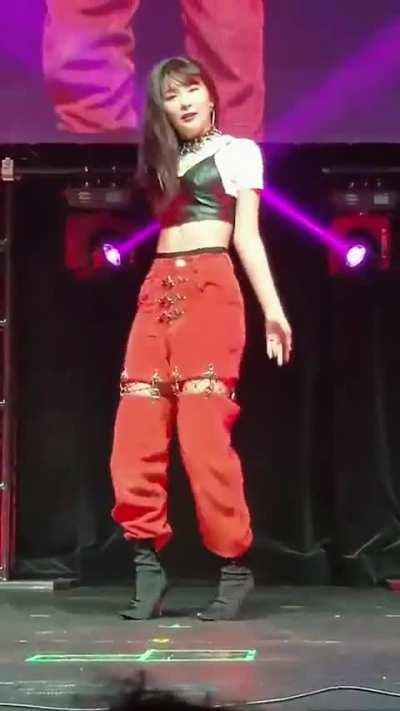 Seulgi goes HARD 🔥