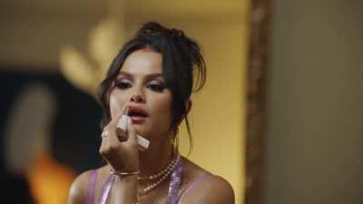 Selena Gomez in her new video