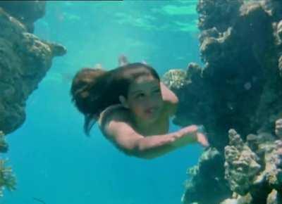 Phoebe Cates going for a swim