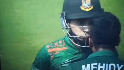 Mushfiqur is a certified clown