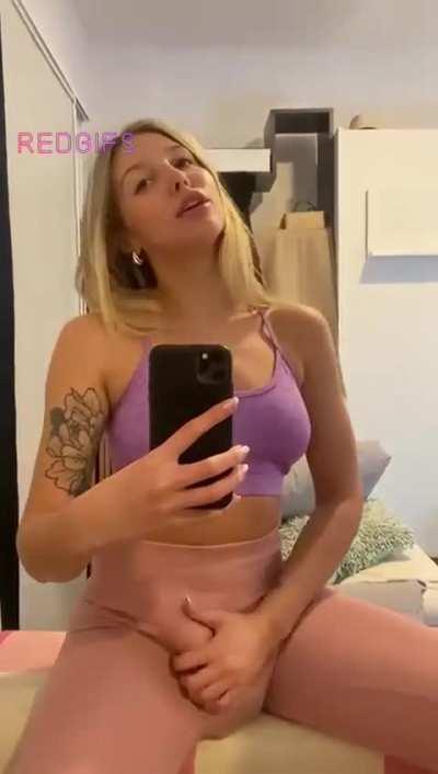 Describe me in one word and l’ll send you a nude