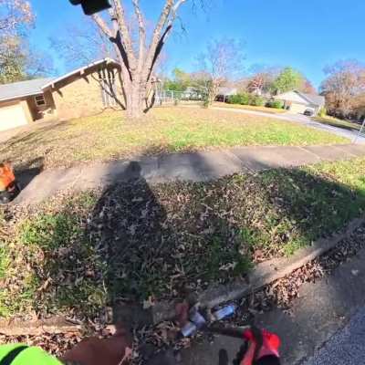 I’m really impressed at how well the x5 microphone picks up the sounds near the ground.  It has been worn at chest height.