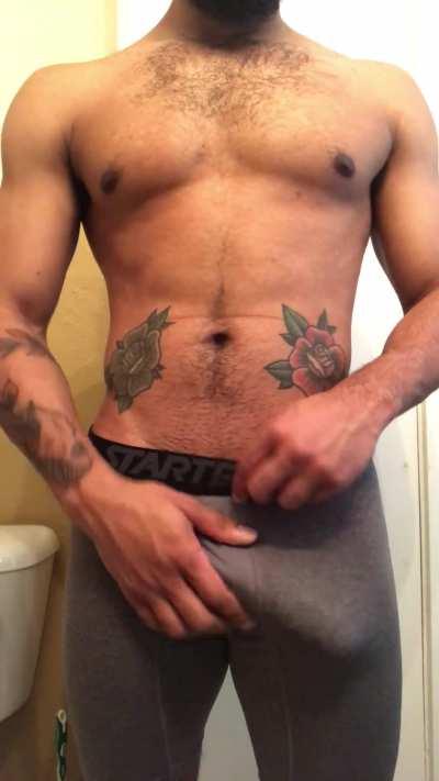 When suddenly *dick* appears!