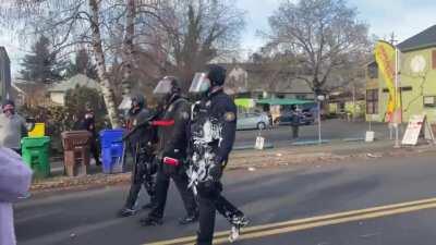 Portland Red House (#1): Antifa/BLM squatters build new 