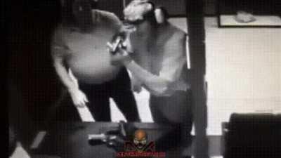 Shooting myself in the hand to see if there’s bullets