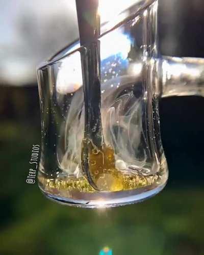 The vapors are just mesmerizing to watch in slomo