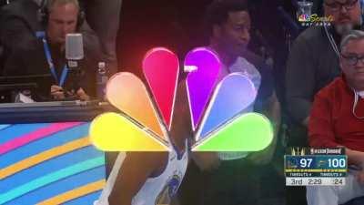 [Highlight] Kuminga gets Joe slipping with the cross and scores (h/t u/Inevitable_Big_1966)