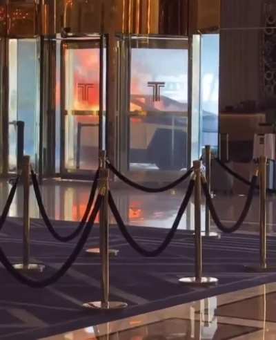 Burn baby burn - Cybertruck Trump Tower