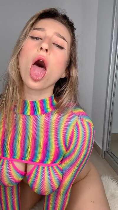 :O like her and you need to see more might be below Moore for you :O