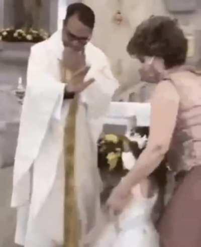 High five! (sorry for the low quality vid)