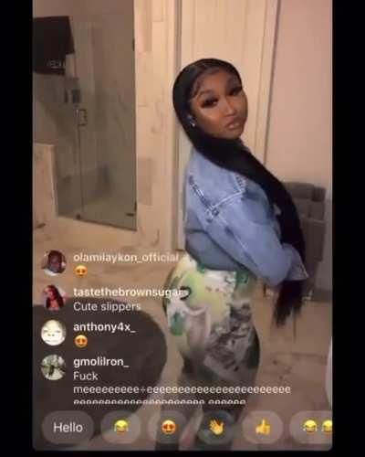 Mane that ass so phat 😣