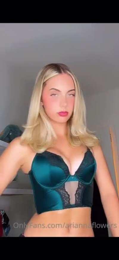 Late night deals again (DM FOR THE EXCLUSIVE PAGE)🤫