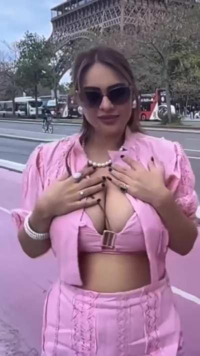 I'm so proud of my wife wearing this dress at the Eiffel Tower and making the breasts stand out like this 😭😴❤️I'll be a cuckold neha malik forever 😭😴❤️