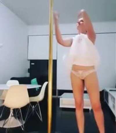 HMC while I do some pole dancing