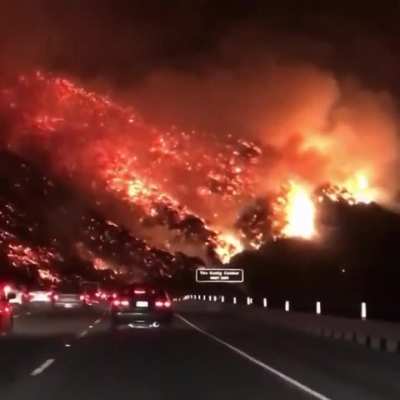 During the 2018 wildfires in Los Angeles, this man captured his drive to work in the morning.
