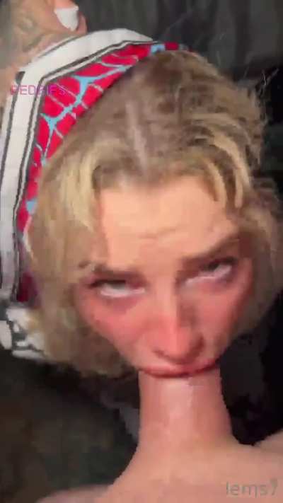 Daughter lessons: always thank your Daddy when he compliments you; blowjobs are a perfect thank you!