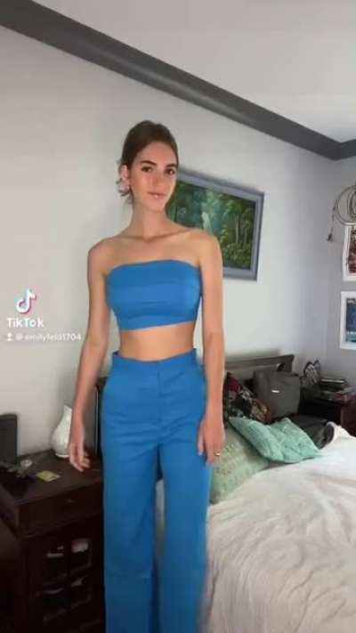 Chloe set 💚💙💜