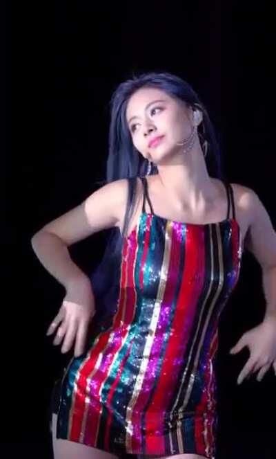 Ssexy Tzuyu - Twice GIF by Chuy711