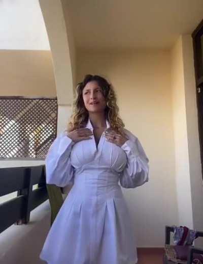 october 2022- Celina in white dress and still SUPER-BIG-NATURALS