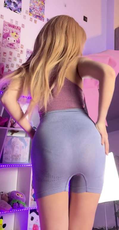 would you agree if i ask you to fuck me?