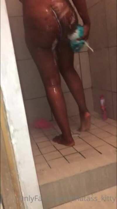 Hit the comments or dms for name some females we just gotta keep low key 🤦‍♂️🤷🏽‍♂️ don’t won’t no bs you heaa mee!