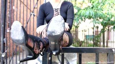 looking for other videos of this girl