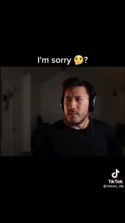 Let's all take a second and appreciate this gem of a video🤣