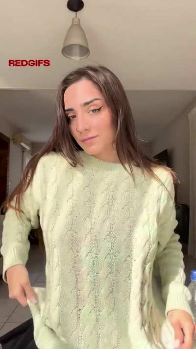 If you accept nudes, just say YES. I actually send. (deleting in 12 hours)