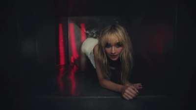 Sabrina Carpenter has gotten so hot lately...