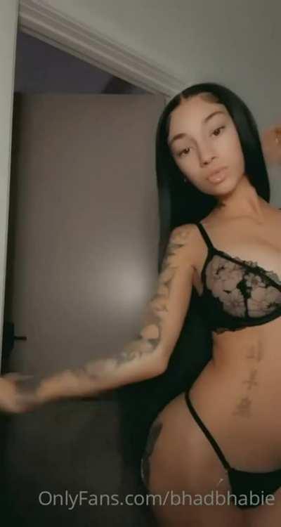 She's Bad AF - Get Her Folder