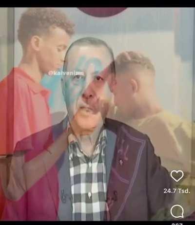 Gayreek and servian intellectual debate 🧠 ☝🏿😳